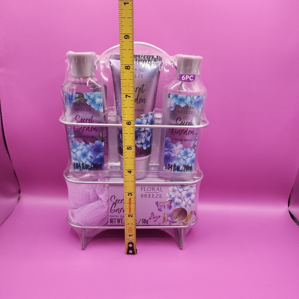 Floral Breeze 6-Piece Secret Garden Bath and Body Gift Set with Shower Caddy - Picture 2 of 3